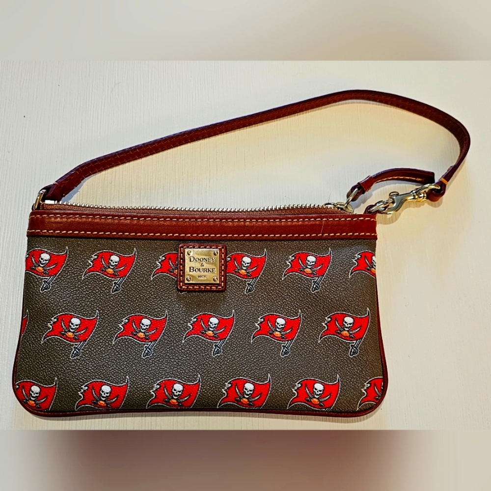 Dooney & Bourke Tampa Bay Buccaneers wristlet